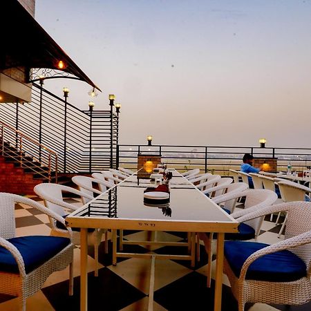 ג'איפור Hotel Cheelgadi מראה חיצוני תמונה