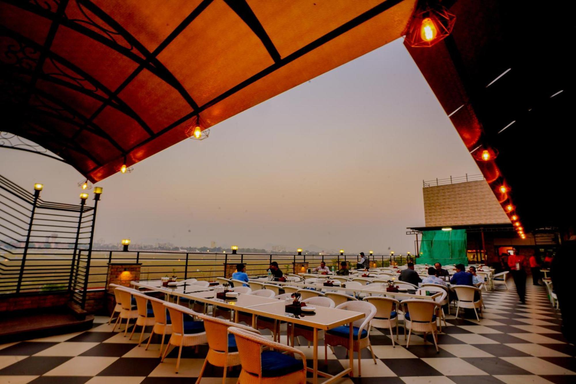 ג'איפור Hotel Cheelgadi מראה חיצוני תמונה